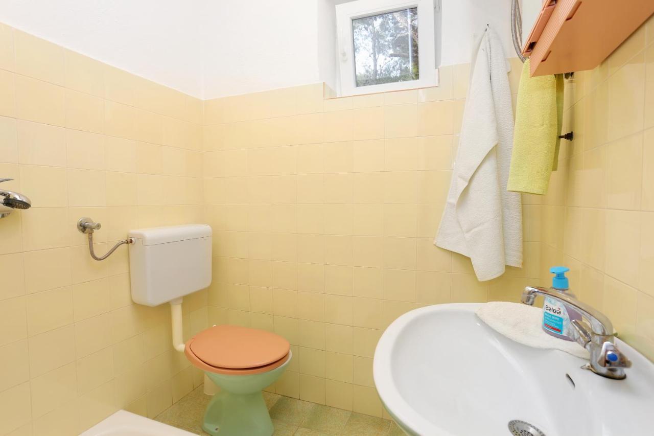 Rooms With A Parking Space Brela, Makarska - 17281 Exterior foto